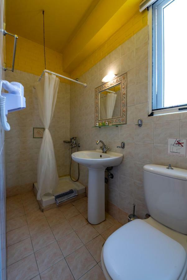 Kymothoi Rooms & Pool Bar 가브리온 외부 사진